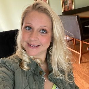 Meet your Posher, Erika